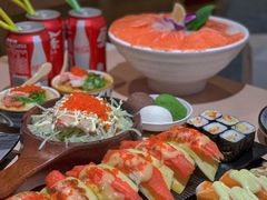 特价薄切三文鱼-万岁料理回转寿司(华贸店)