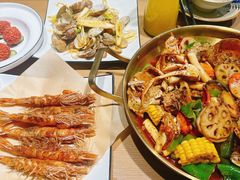 -臻鲜燕海鲜融合餐厅(金陵style店)