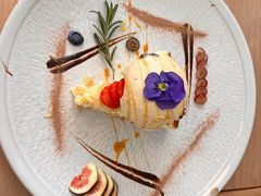 -Mark&Mars Restaurant