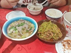 -冯烫烫跷脚牛肉·川菜小馆(武胜西街店)