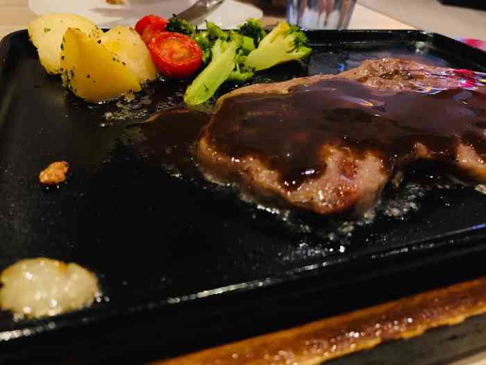 必胜客(东塘店ph店)-"这是之前有黑披萨去吃的 现在来补点评 .