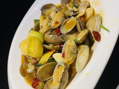 -西街夜油条·麻团包乌饭