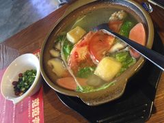 清汤砂锅粉-怪噜范·老贵阳街头名小吃(汇金星力城店)
