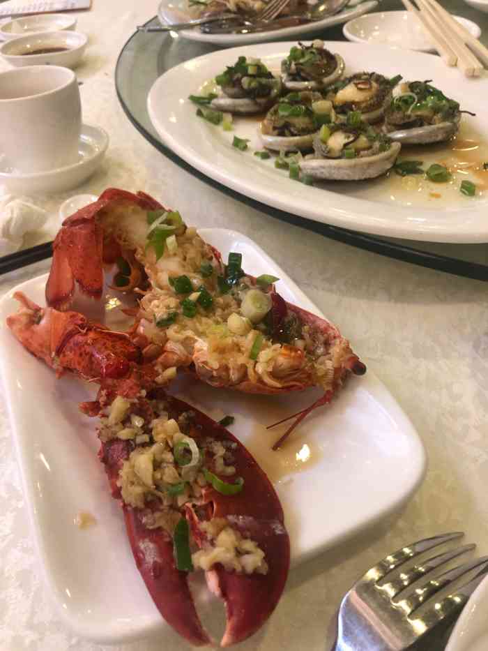 凤城酒家(红磡店)-"贪图住的近来了这家,仿佛来了一家假的;深.