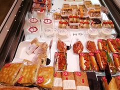 -巴黎贝甜(大宁国际商业广场店)
