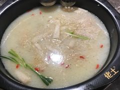 -佬土鹅肠火锅(解放路店)