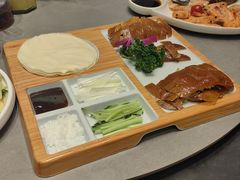 -誉兴大酒店(昆山高铁南站柏庐南路店)