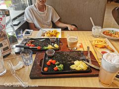 -必胜客(WOW西丽店)