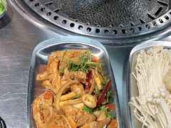 -马路牙子烧烤音乐酒馆(望京店)