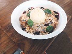 -ROAST coffee & eatery