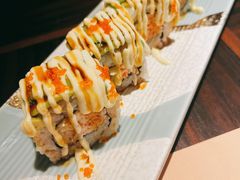 三文鱼牛油果反卷-山葵家·创意料理(EFC欧美广场店)