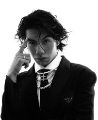 -变画·发型STUDIO