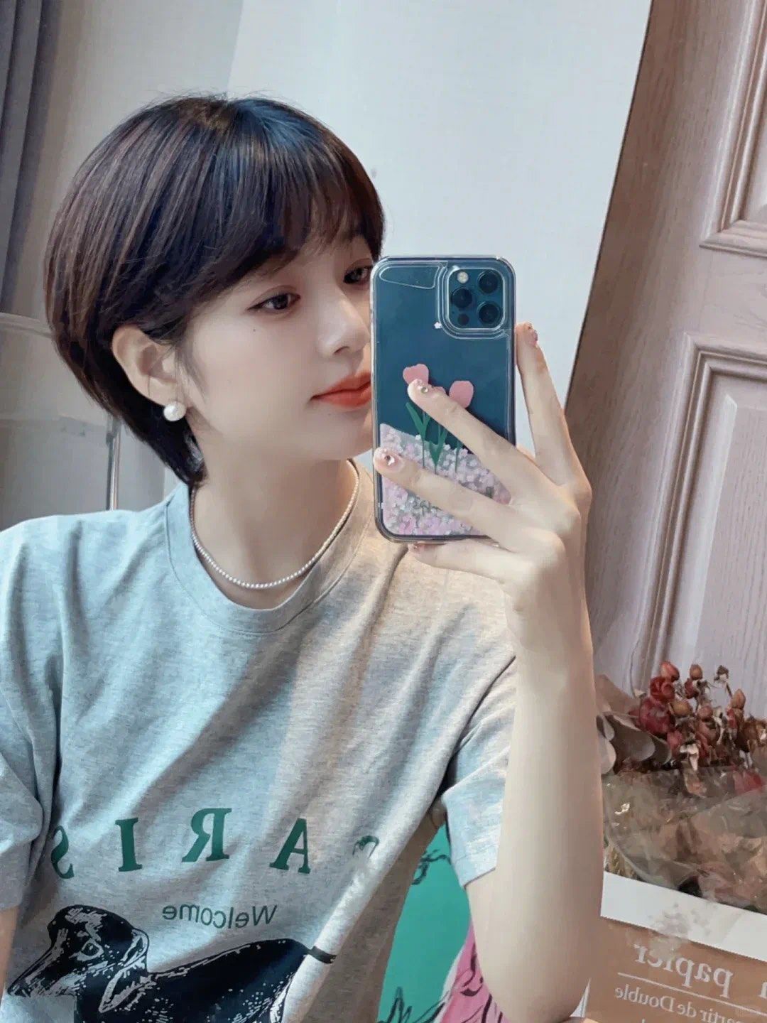 洋气十足法式烫发q
中长发烫发蛋卷头圆脸发型显脸小
/中短发女生