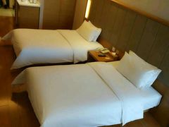 -全季酒店(郑州建设路碧沙岗地铁站店)