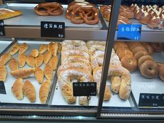 -Dough&Joe团憩(瑞虹天地月亮湾店)