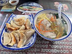 -长人馄饨铺(解放街店)