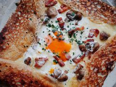 鸡蛋蘑菇熏肉荞麦可丽饼-RAC BAR(安福路店)