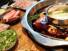 -周幺妹重庆老火锅(银泰城总店)