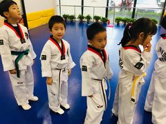 -金载勋跆拳道场(玲东花园店)