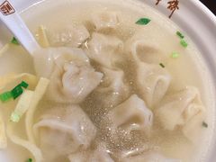 刀鱼小馄饨-老半斋(福州路店)