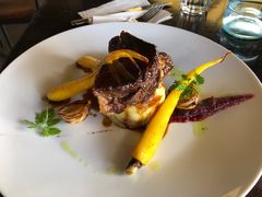 -Bully Hayes Restaurant & Bar