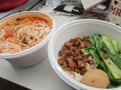 -粉八·云南米线·建水烧烤(常熟路店)