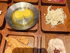 -银米·云南传统过桥米线(双廊黑金冠店)