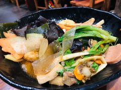 -万记麻辣烫国展总店