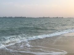 -东海岸人工湖美食村