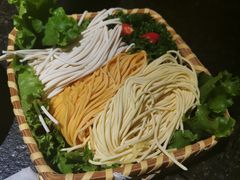 三色面-湊湊火锅·茶憩(恒隆广场店)