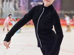 -冰纷万象滑冰场(二七万象城店)