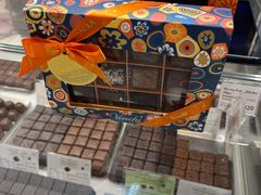 -VENCHI 闻绮(北京国贸商城店)