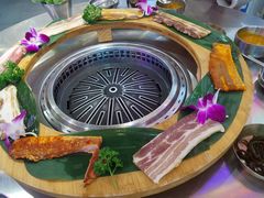 烤肉呼啦圈-玄希浪漫厨房·韩料烤肉(湖滨银泰in77店)