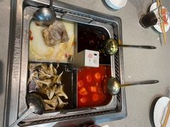 -海底捞火锅(新松江路店)