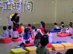 -小鸡哆哆故事屋·儿童乐园(嘉里城店)