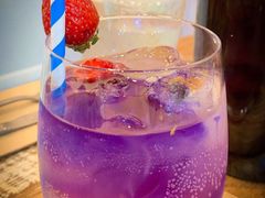 -FLOVIE FLORIST CAFE