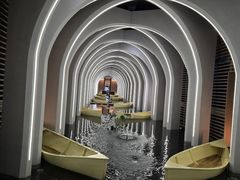 -涨巢·潮玩水疗局