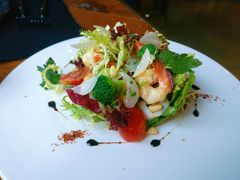 混合海鲜色拉配蜂蜜酸甜汁-AZUL by FUEL蓝色·法式酒馆(琶醍店)