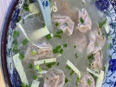 三鲜牛肉馄饨-老新隆牛肉锅贴(新街口店)