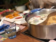 -樾餐厅泰式海鲜火锅(民歌湖店)