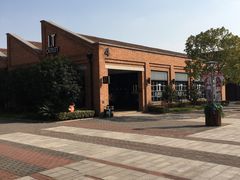 -SKECHERS 斯凯奇(上海国际时尚中心店)