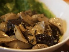 酱油黑椒蘑菇-利杨记·本味轩粥坊·烧烤(宝体店)