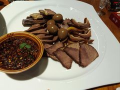-亮欢寨酸汤鱼(沙冲路店)