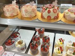-花花卷卷·鲜食蛋糕(静安久光百货店)