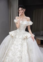 -艾朵婚纱