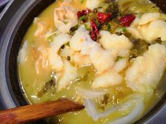 -周鱼小馆石锅酸菜鱼(活力汇店)