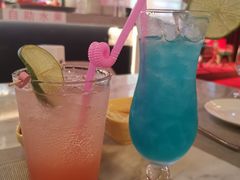 -樱花里音乐餐吧·牛扒椰子鸡(东圃店)