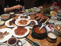 -萨拉伯尔水源素问店·韩国宫廷料理(人民路店)
