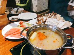 -龙聚德北京烤鸭(沙坪坝华宇A馆店)
