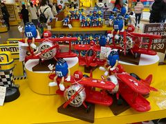 -m豆巧克力世界(上海世茂广场店)